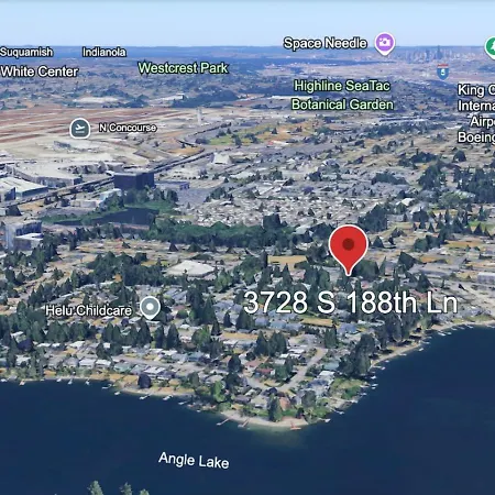 592) 6 Bedrooms,Walking Distance To Airport